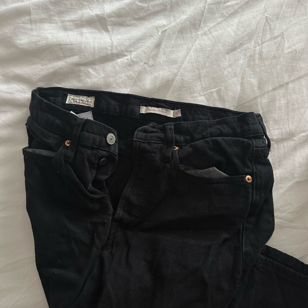 Levi wedgie straight jeans